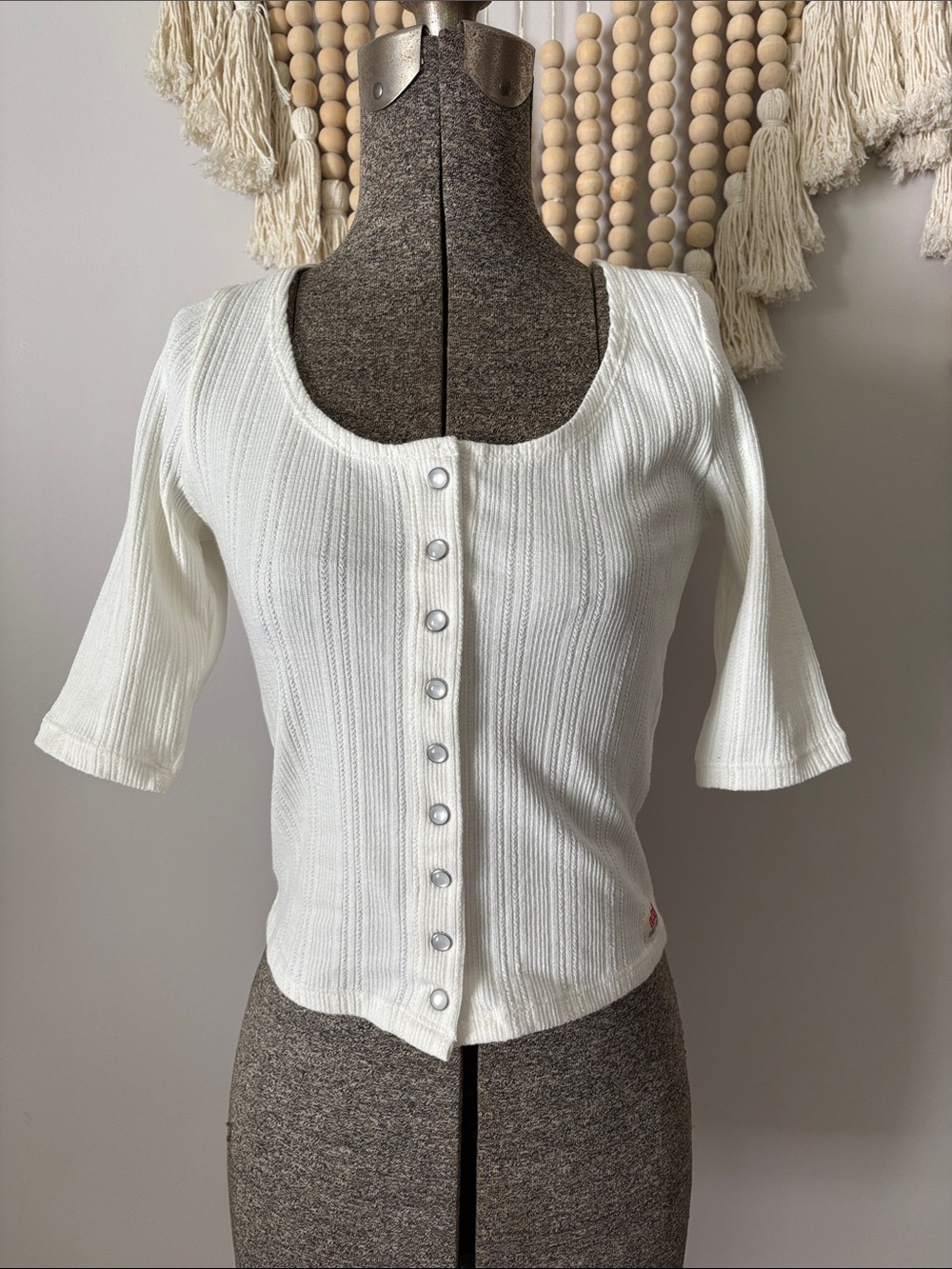 Levi’s Women's White Ribbed Button-Front Top